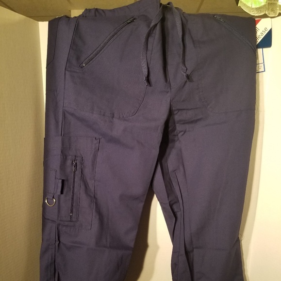 Crest Pants & Jumpsuits Crest Style 32 Scrub Uniform Capris Pants